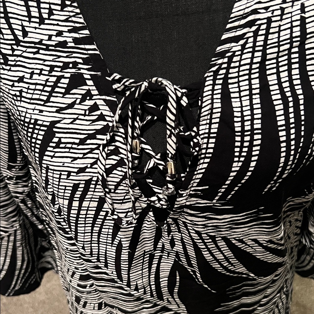 Black & White Palm-Print Mini Dress with Tie Front - Picture 5 of 16